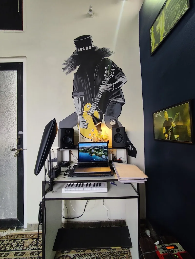 The art of performance music school — Music in Shankar Nagar