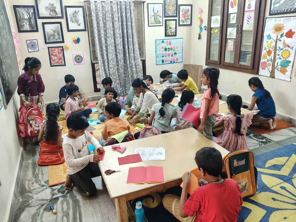 Little Artist Drawing and Painting class — Art & Craft in Film Nagar