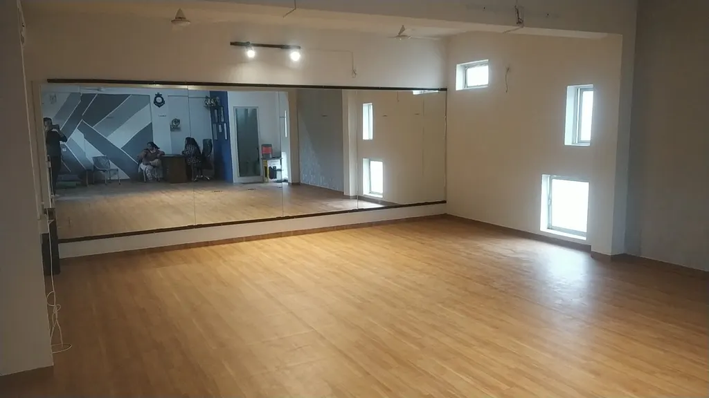 Z Dance kala studio — Dance in Sargasan