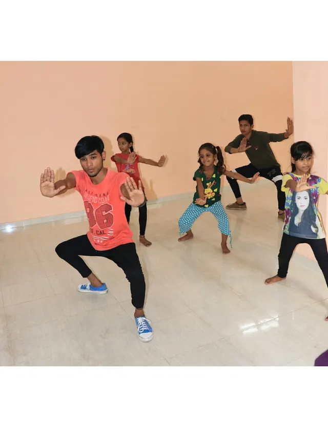 STONE BREAKERS DANCE ACADEMY — Dance in Saijpur Bogha