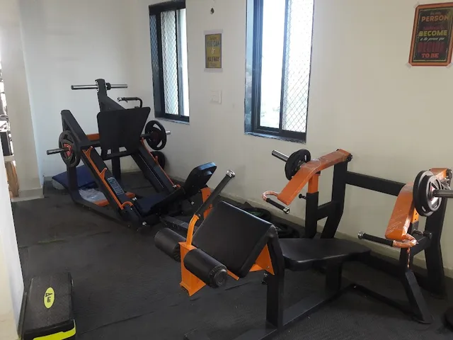 R Strong GYM