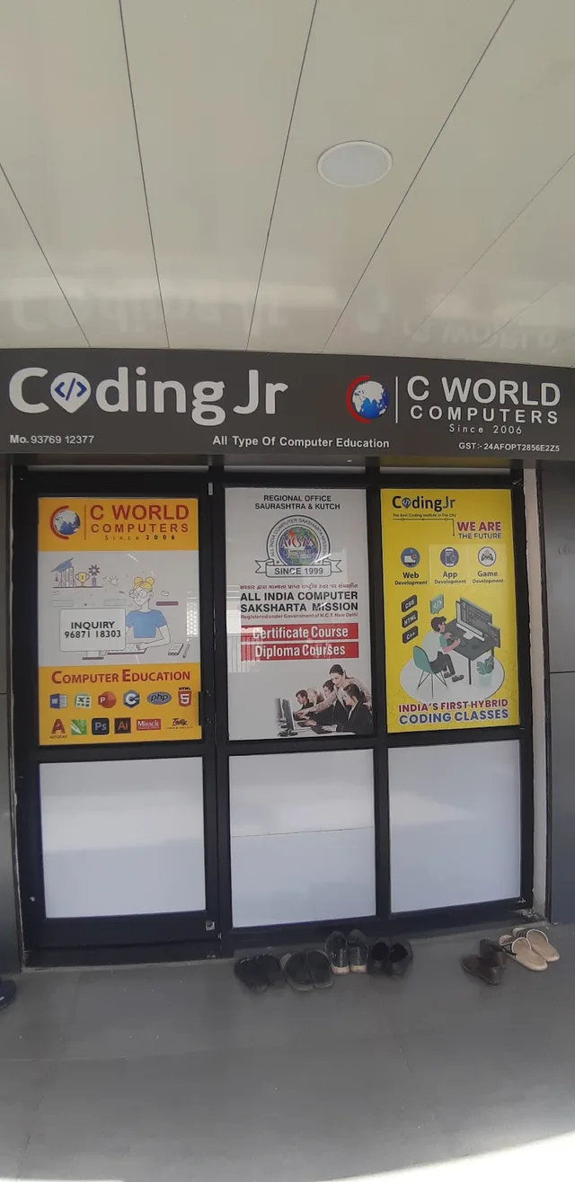 Coding JR - C World Computers — Coding & Robotics in Mavdi