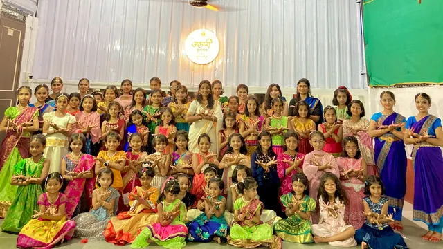 ALARI NRITYALAYA — Dance in Sade Satra Nali