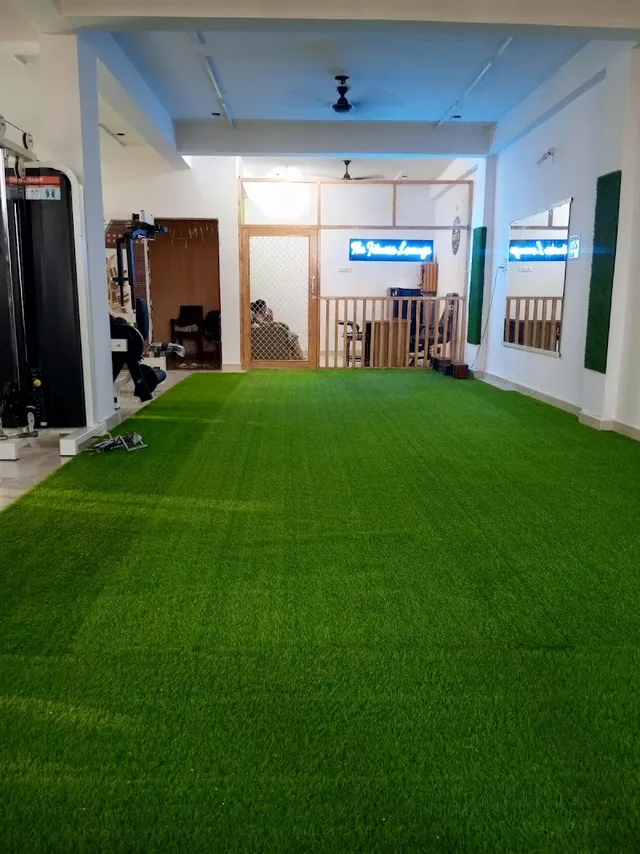 Hrk51:the Fitness Lounge