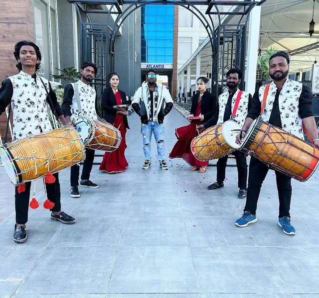 Deepak Punjabi Dholis Group - Best Dhol Wala — Music in Pratap Nagar