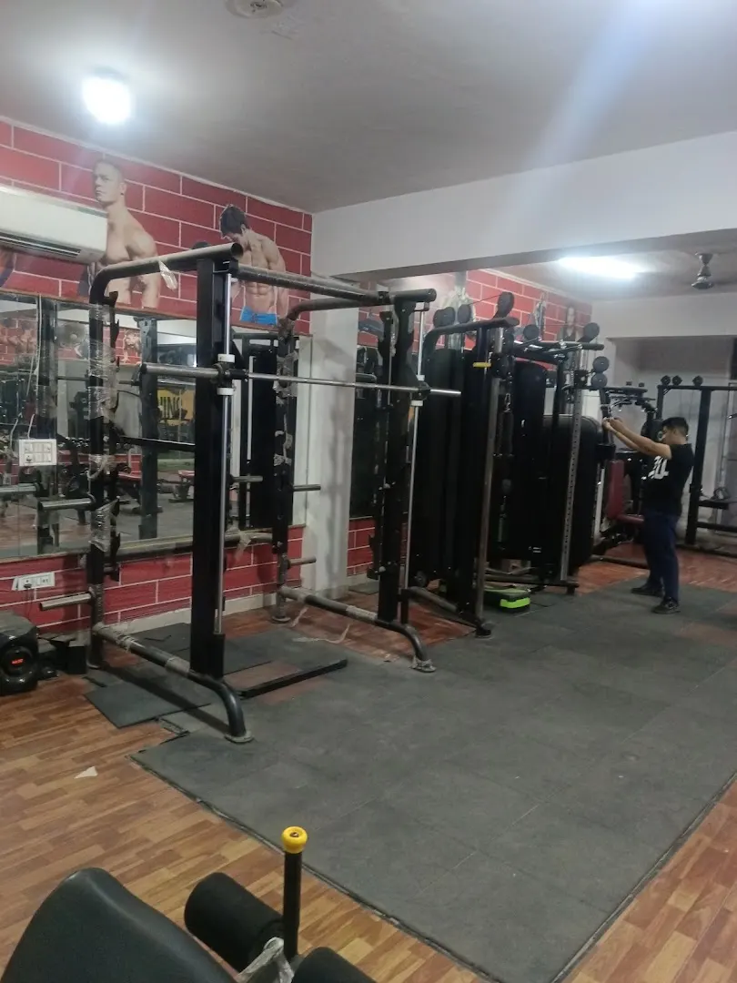 Gold Gym fitness club — Standard Gym in Mansarovar, Jaipur