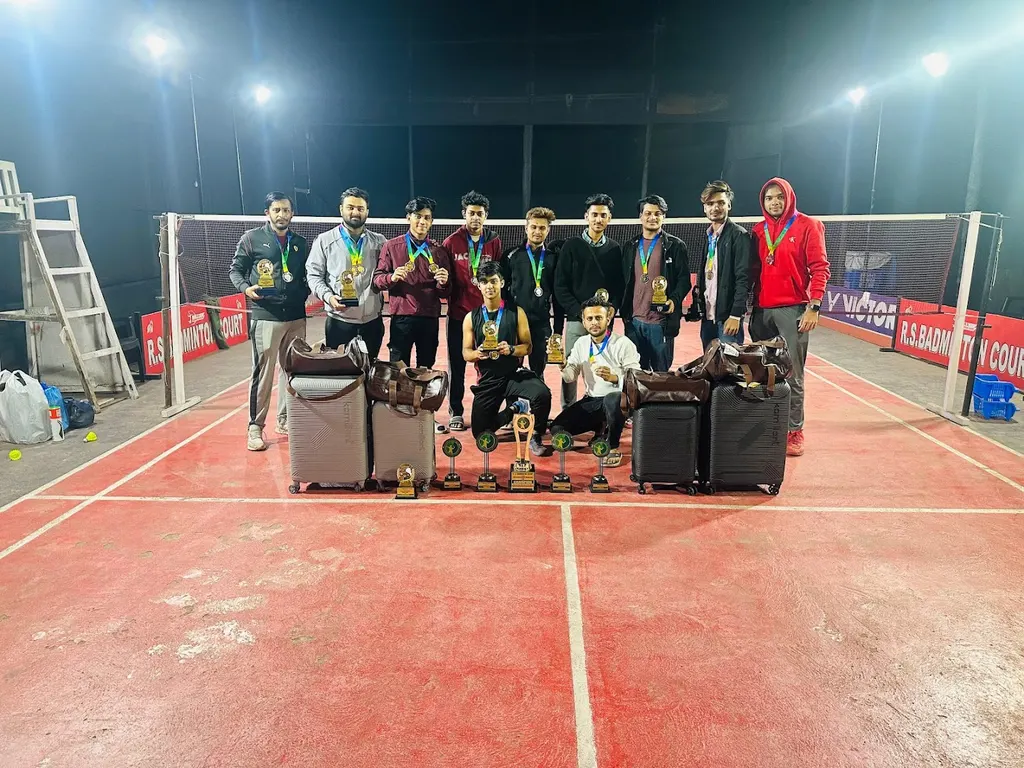 R.S BADMINTON COURT — Badminton in Rajabagan