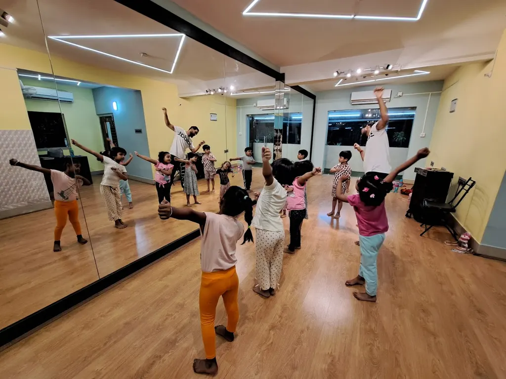Patuli Pathshala Institute of Performing Arts & Fitness — Dance in Garia
