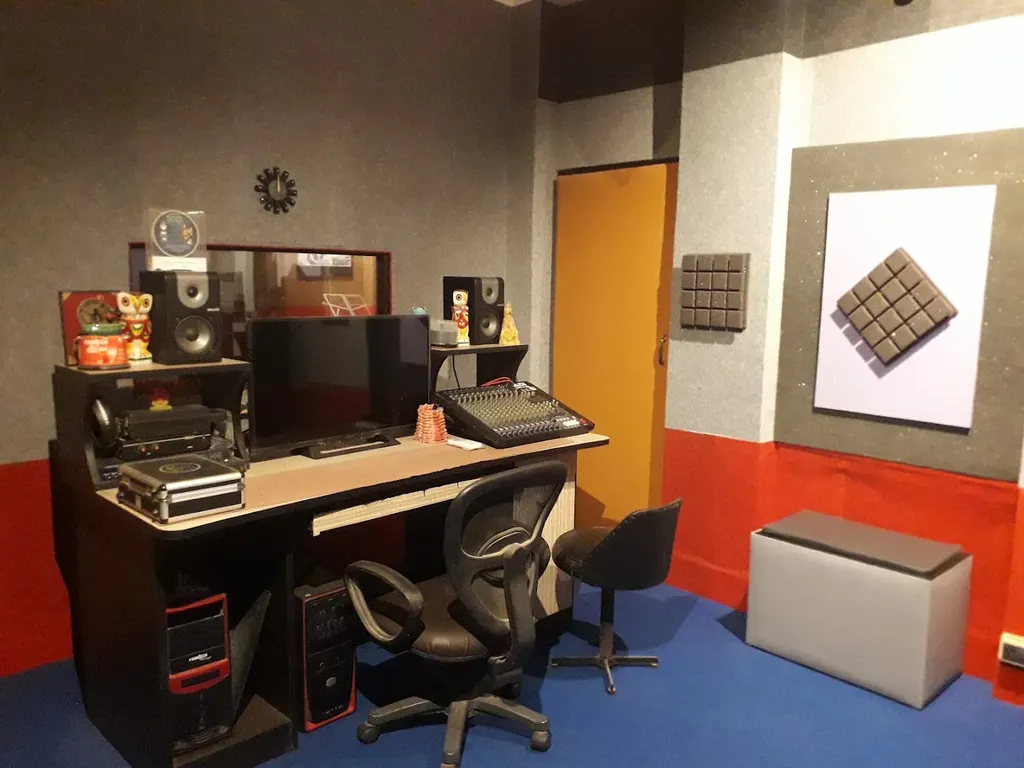 Ahir Studio — Music in Jadavpur