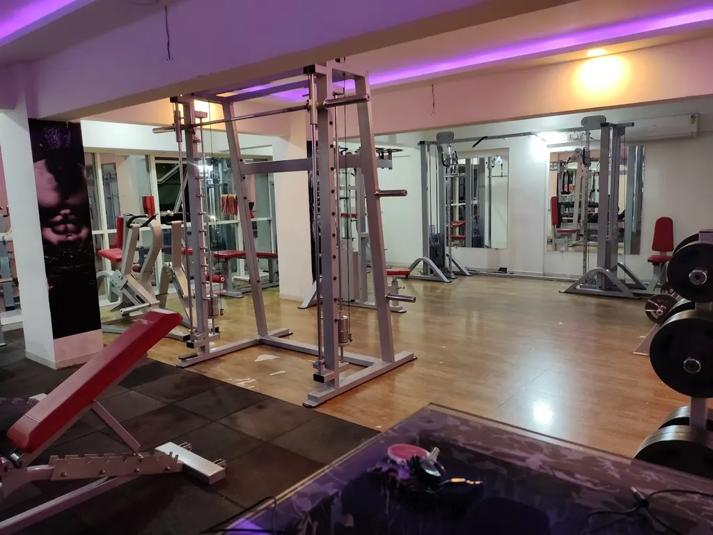 Dezirefitnessclubpune — Yoga in Lohegaon