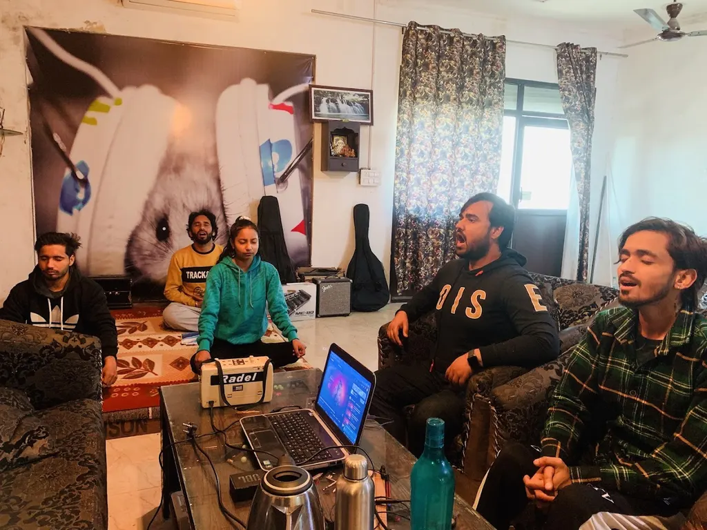The Musical Minds School Of Music — Music in Shiv Colony