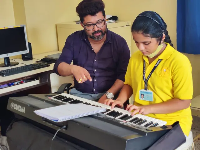 Abhi-The Keyboard Teacher — Music in Netaji Nagar