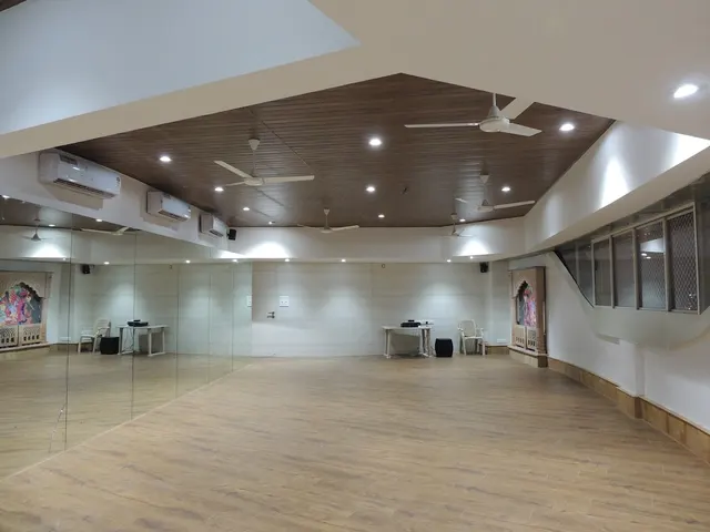 Talenthubb Studio — Dance in Lullanagar