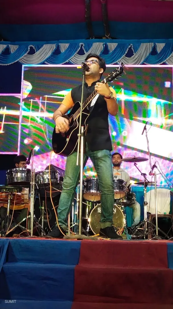 Swaratantra The Musical Gurukul — Music in Tollygunge