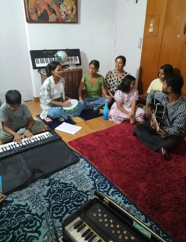 Anahataa Classes — Music in MDC Sector 4
