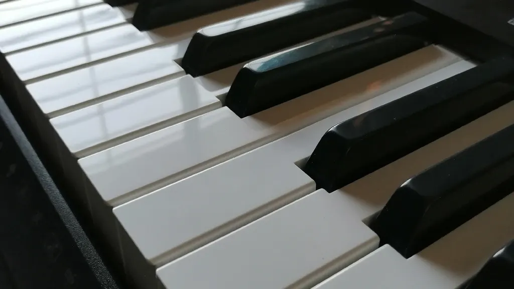 YK MUSIC ACADEMY — Music in Naranpura
