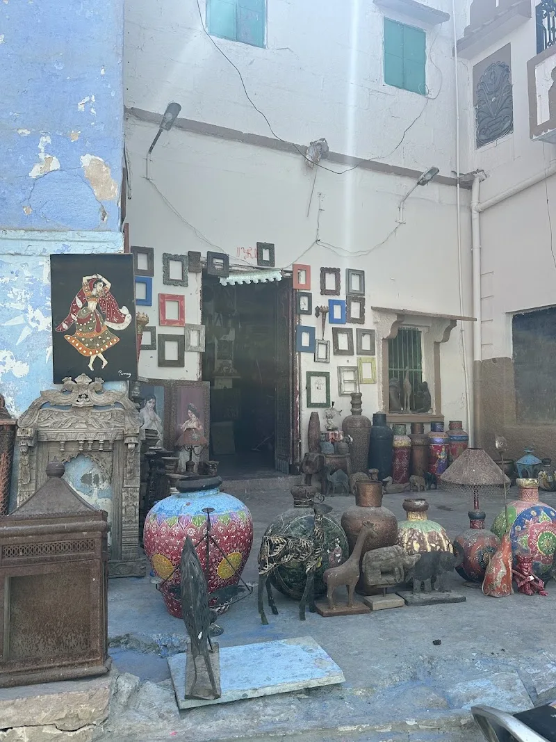 Lekhu Art — Art & Craft in Sodagaran Mohalla