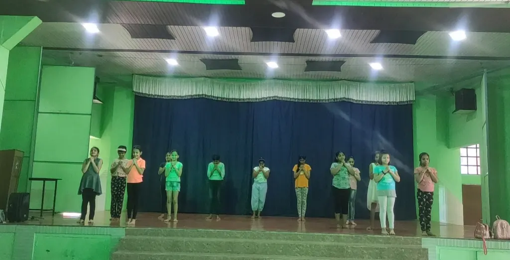 Online Dance Academy — Dance in Industrial Area Phase 1