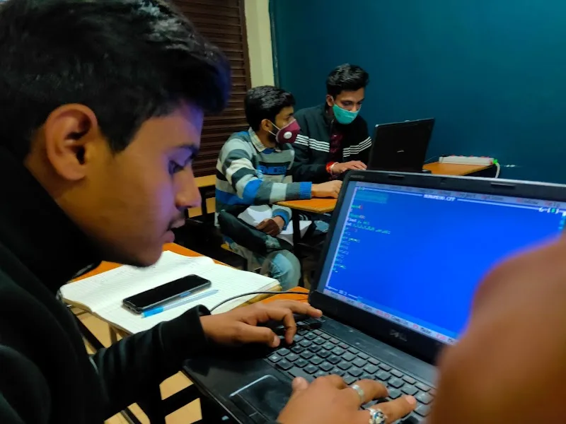Kanishka IT - Python,Flutter,Java,Machine Learning,Data Science,Business Analysis,Android photo 1