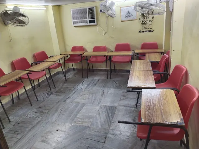 Gupta's Ambition Classes — Coding & Robotics in Mali Panchghara