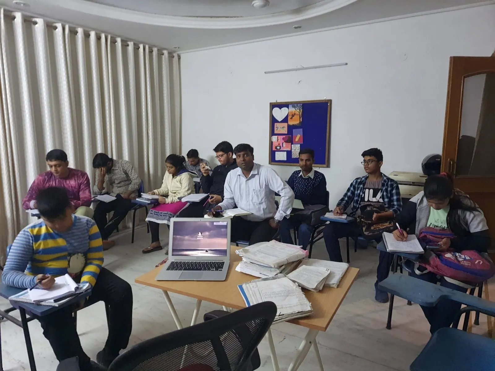 Artimax English Academy photo 1