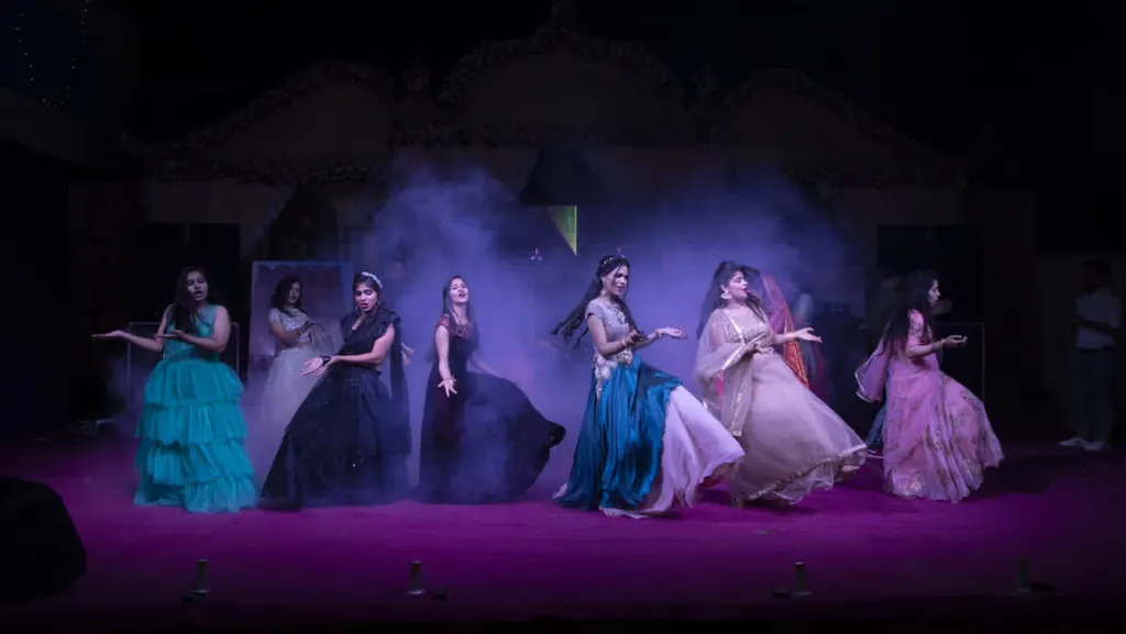 Mr. NIQ ACADEMY — Dance in Bas Badanpura