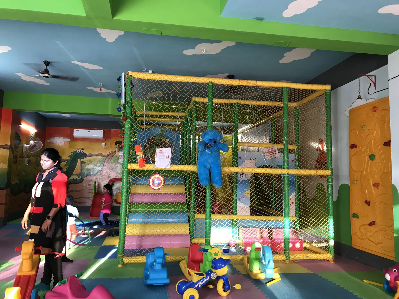 KIDS Paradise - Fun and Play Area- Entry with Face Mask & Socks compulsory for all — Children's Indoor Play Zones in Medavakkam, Chennai