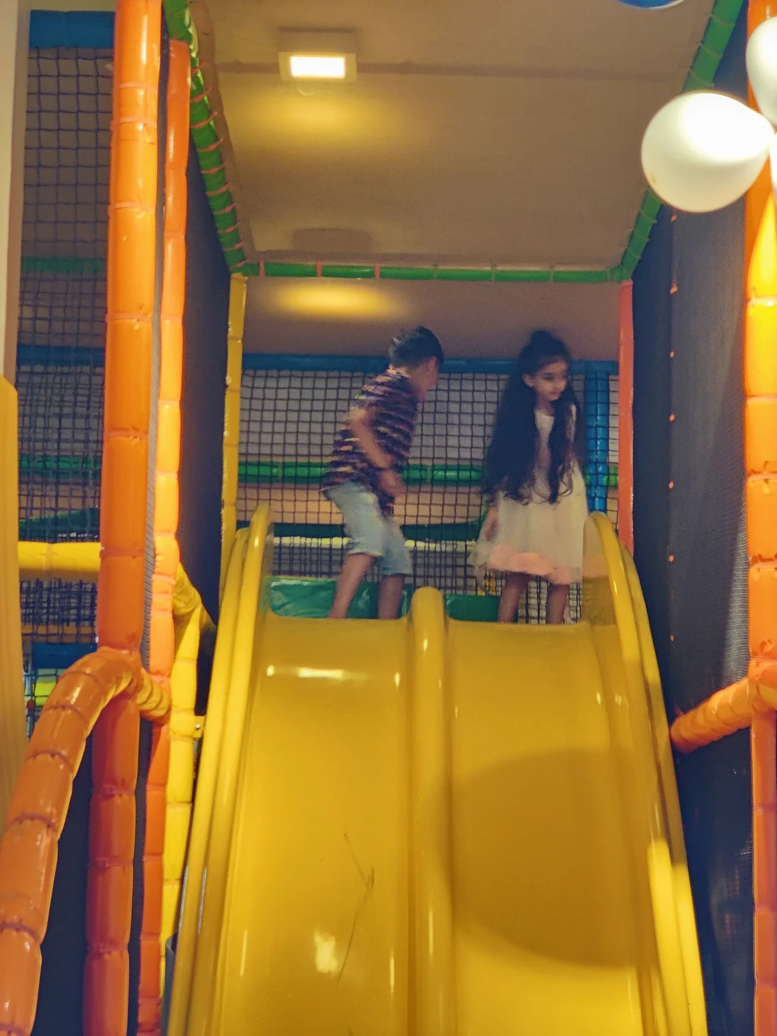 Make n bake paint your own pottery studio play area cafe — Children's Indoor Play Zones in Dadar, Mumbai